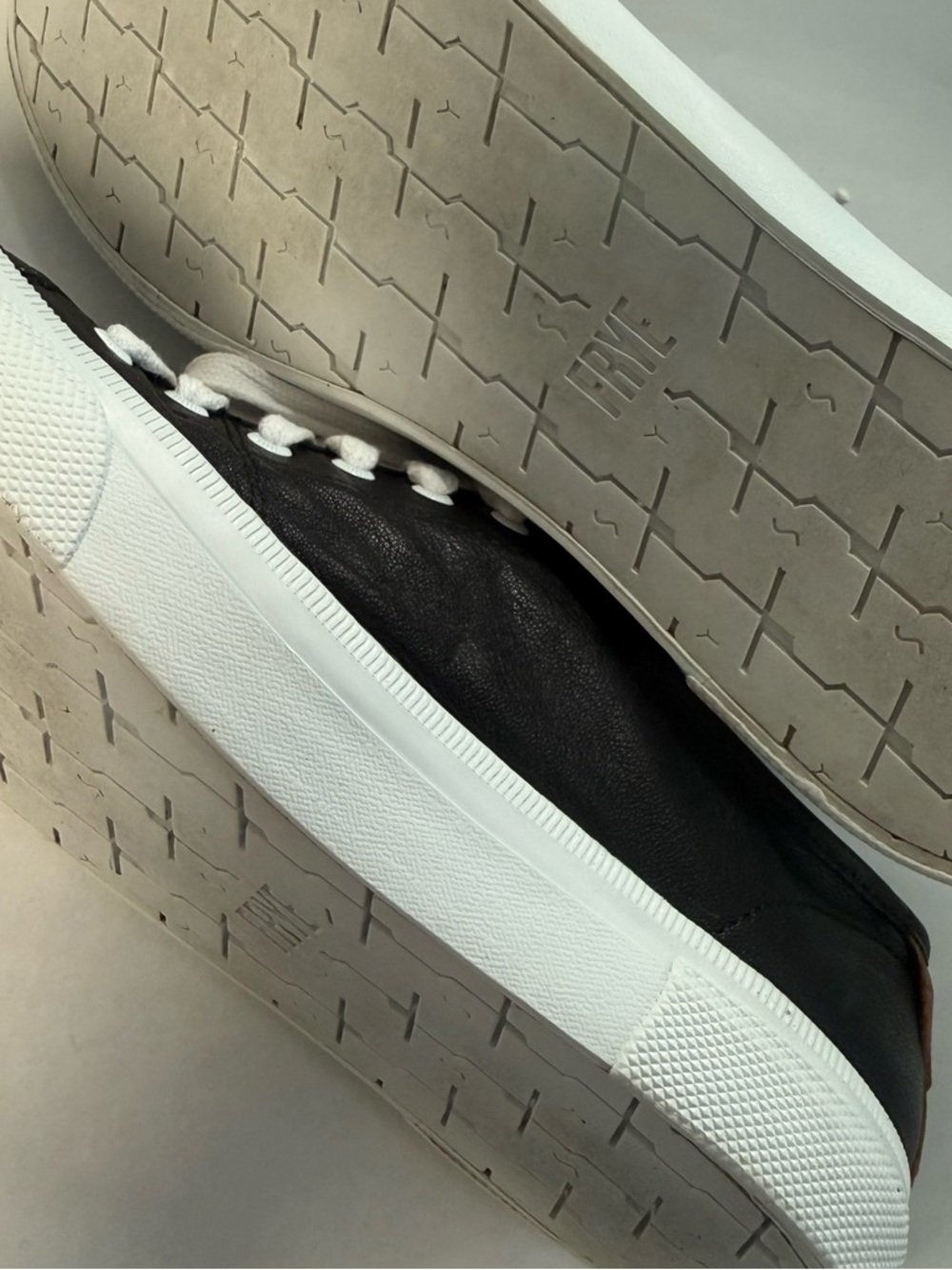 FRYE Woman's Black Leather Low-Top Sneakers - Picture 8 of 10